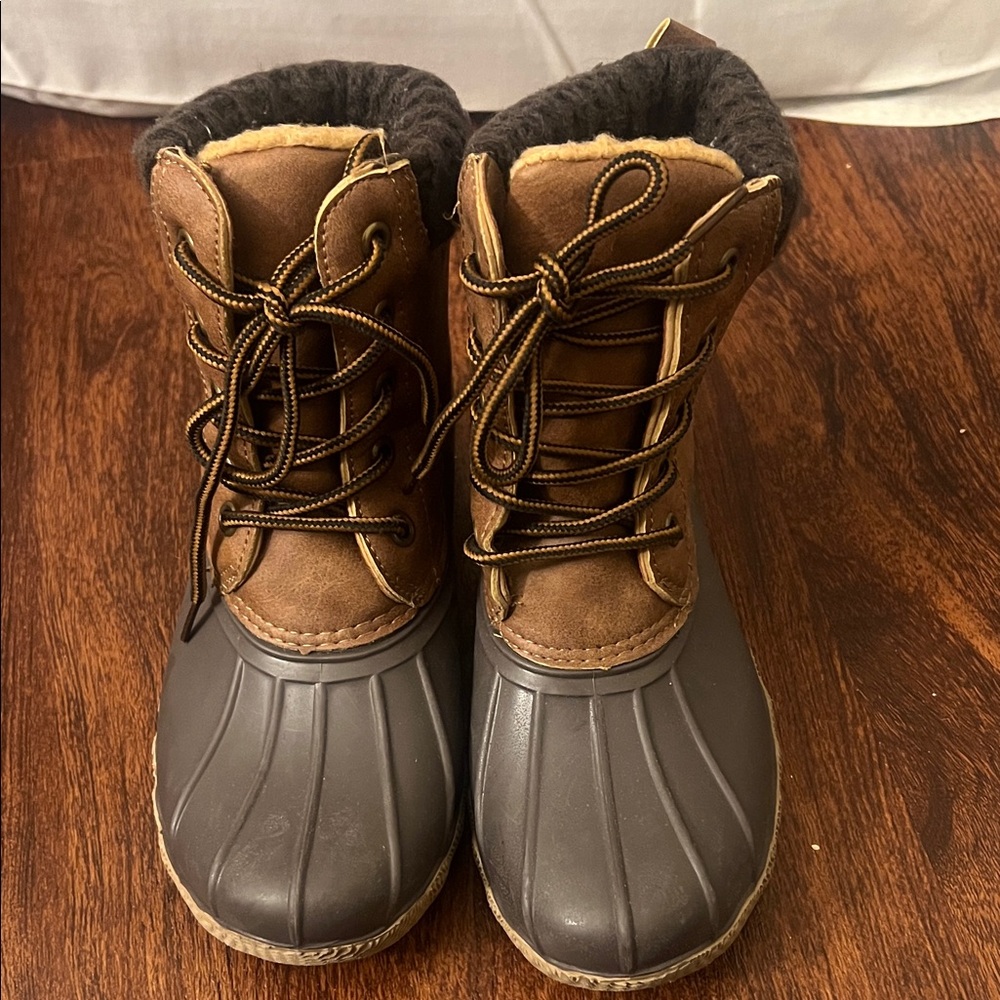 Brown and Gray Lace-Up Winter Boots